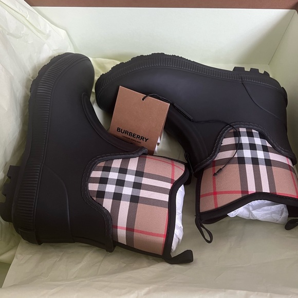 Burberry rain boots kids 34 - Picture 3 of 4